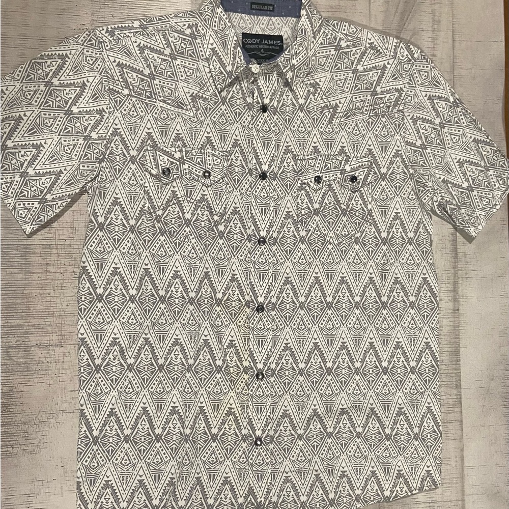 Men's Cody JamesBlack and White Patterned Pearl Snap Shirt